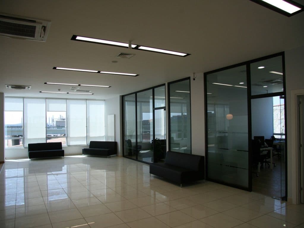 Vakıfbank - Gebze Organize Sanayi Şubesi gallery image 3