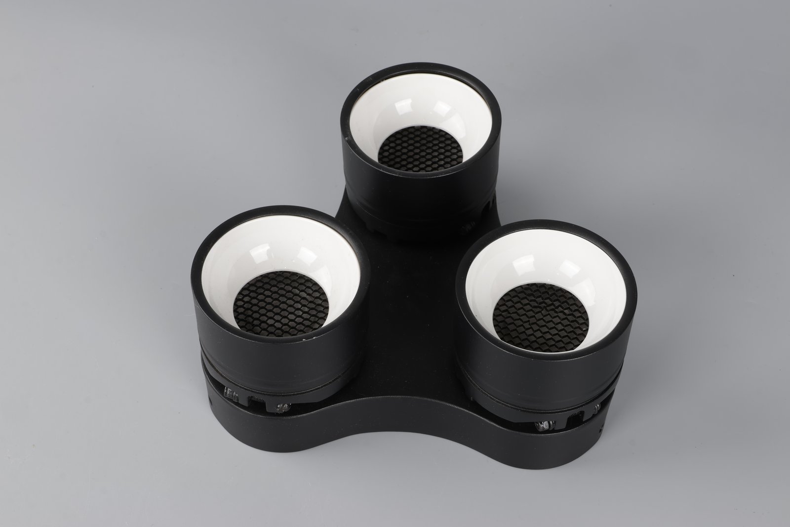 DL16540 w*3 3 heads Glossy Lens:24°/15° Bracket:1919/1816 Adjustable+Honeycomb Mesh 110 Glossy Lens:24°/15° Bracket:1919/1817 Adjustable