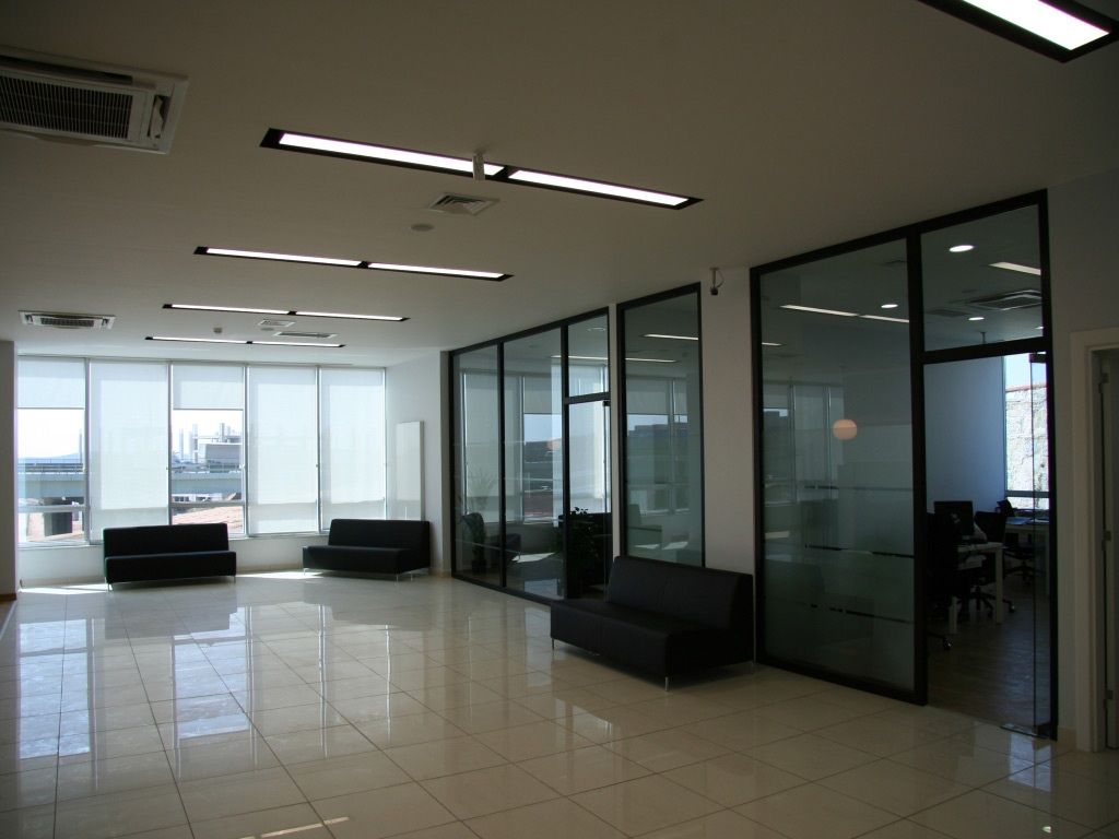 Vakıfbank - Gebze Organize Sanayi Şubesi gallery image 3