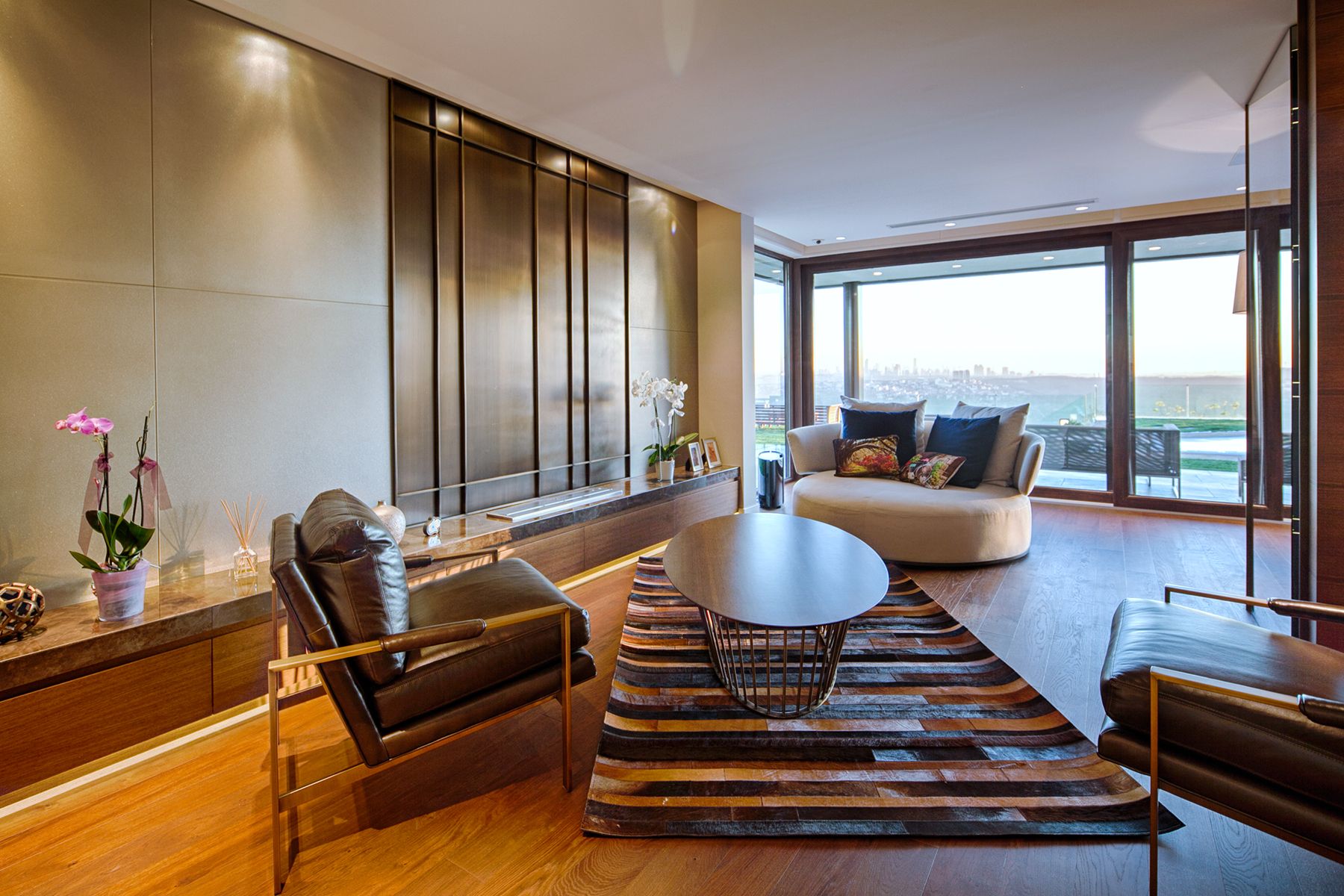 Als Evi gallery image 30