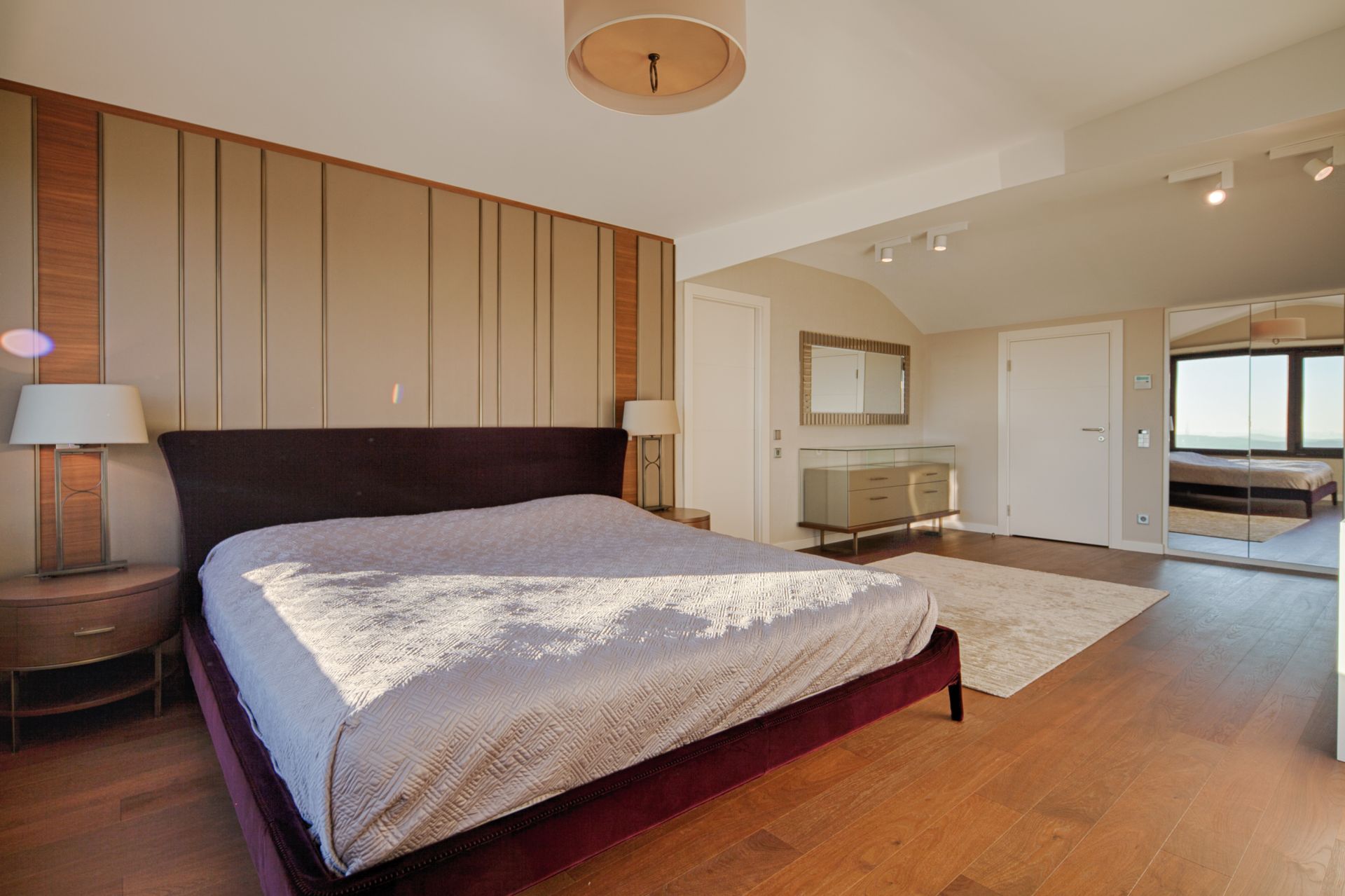 Als Evi gallery image 20