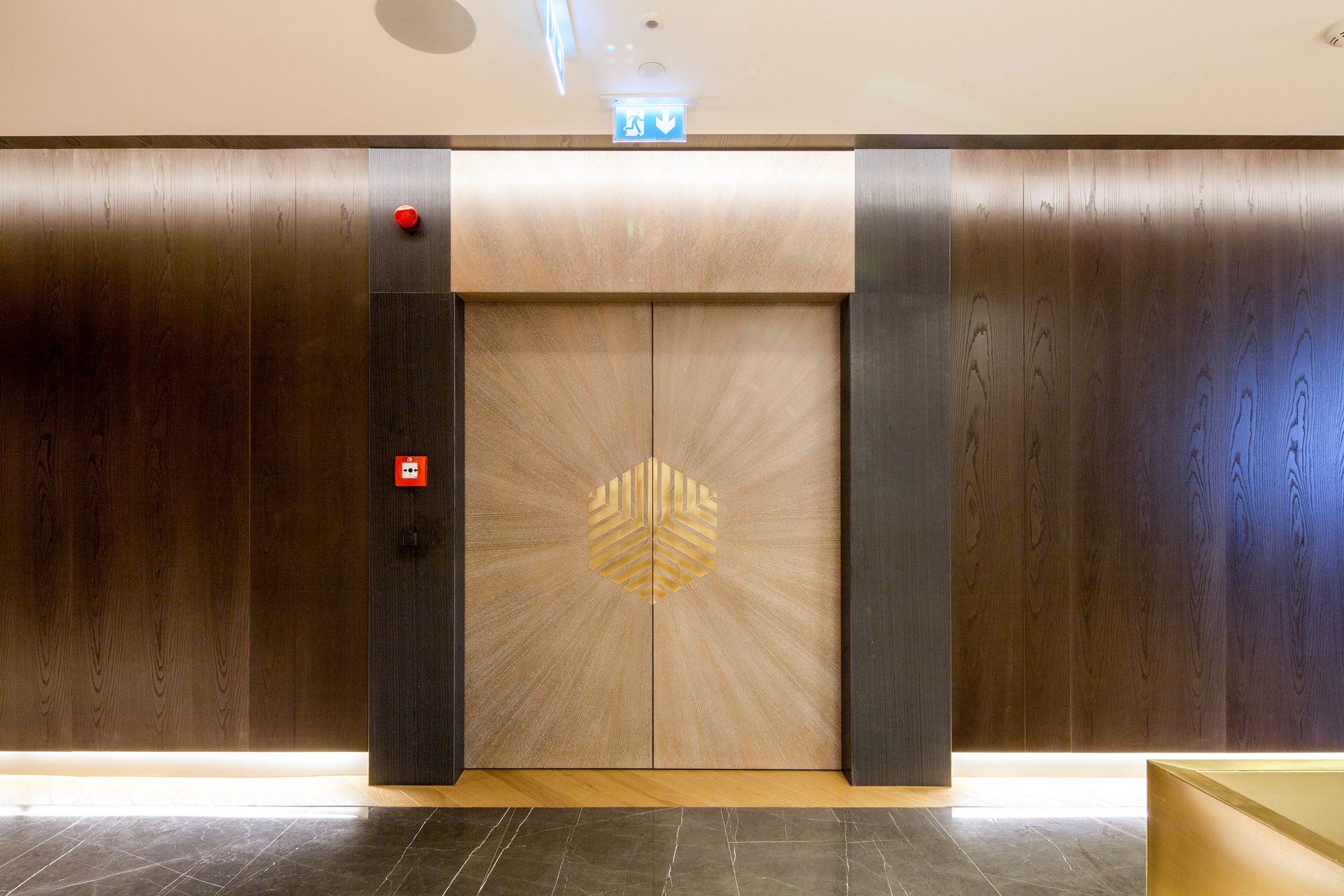 Acemar Executive gallery image 18