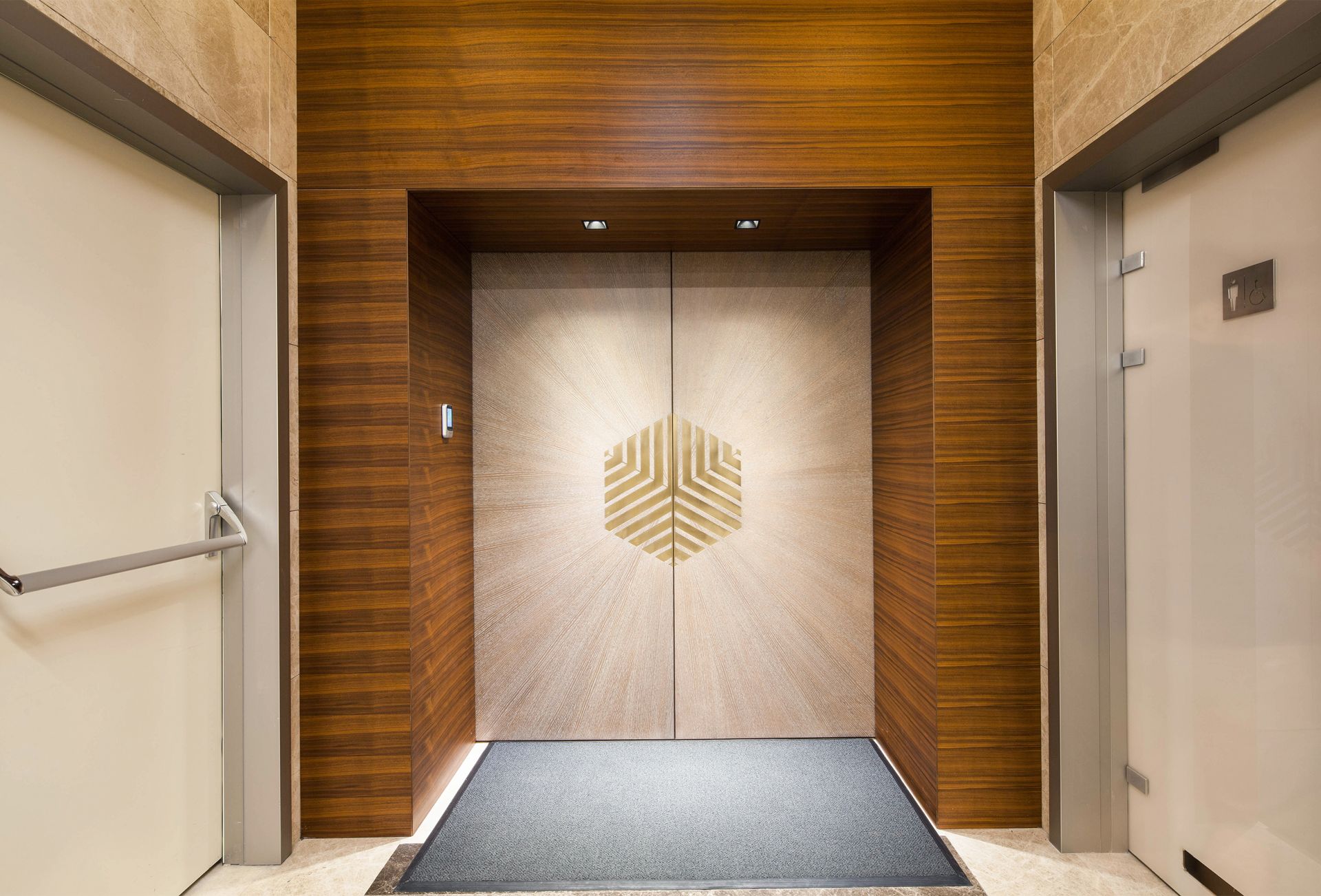 Acemar Executive gallery image 20