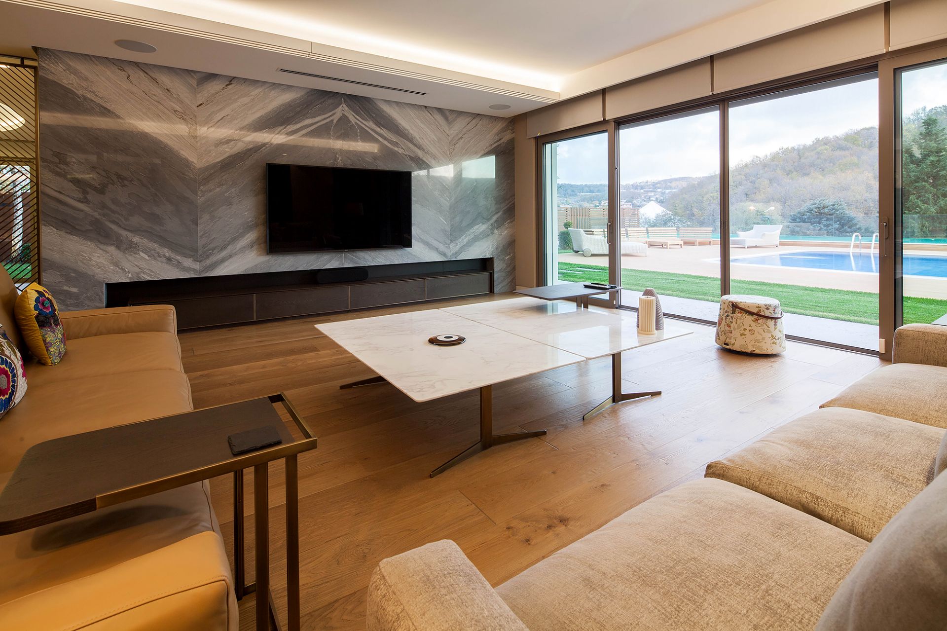 Gülşah Öztoprak gallery image 39