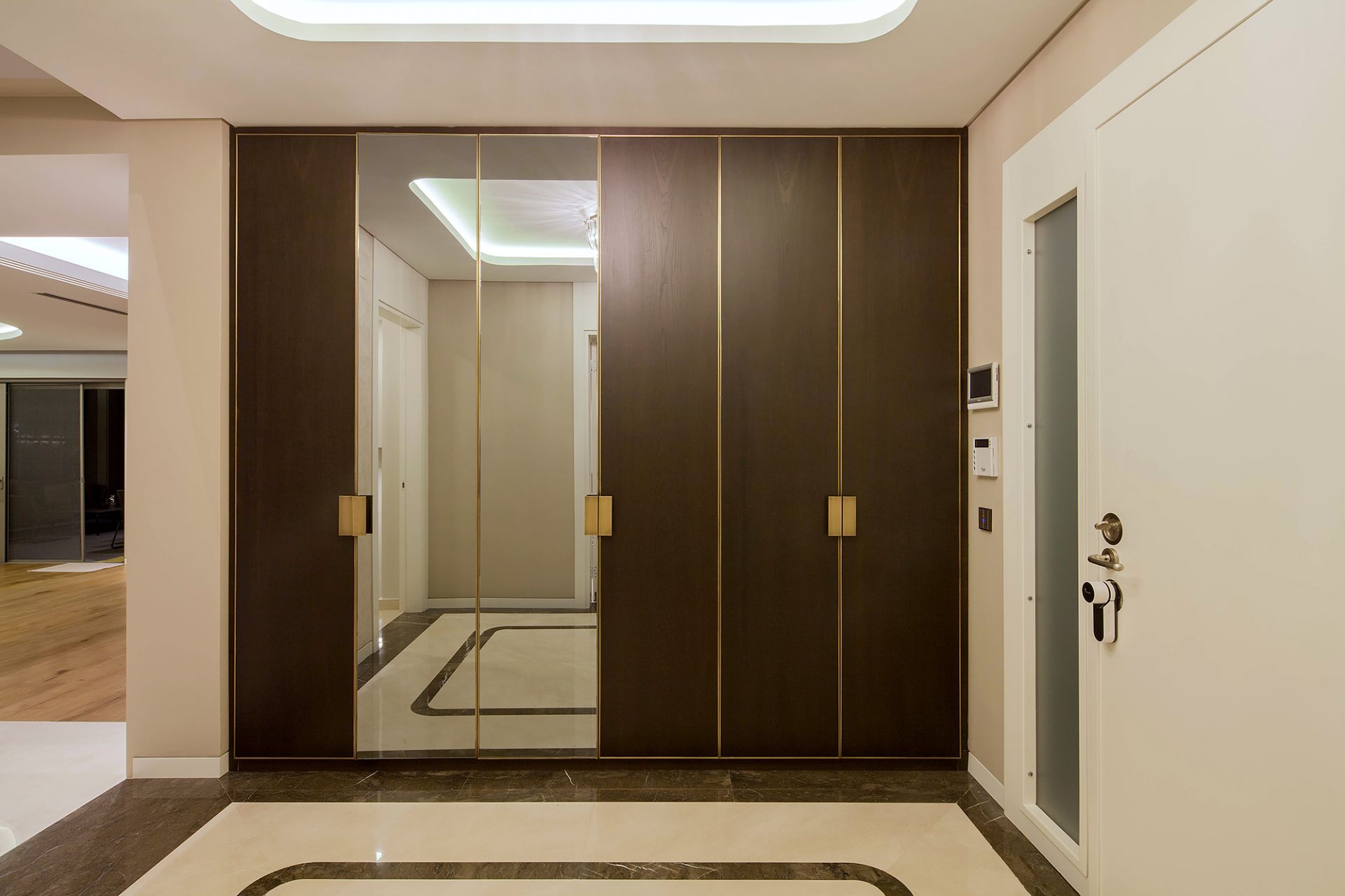 Gülşah Öztoprak gallery image 32
