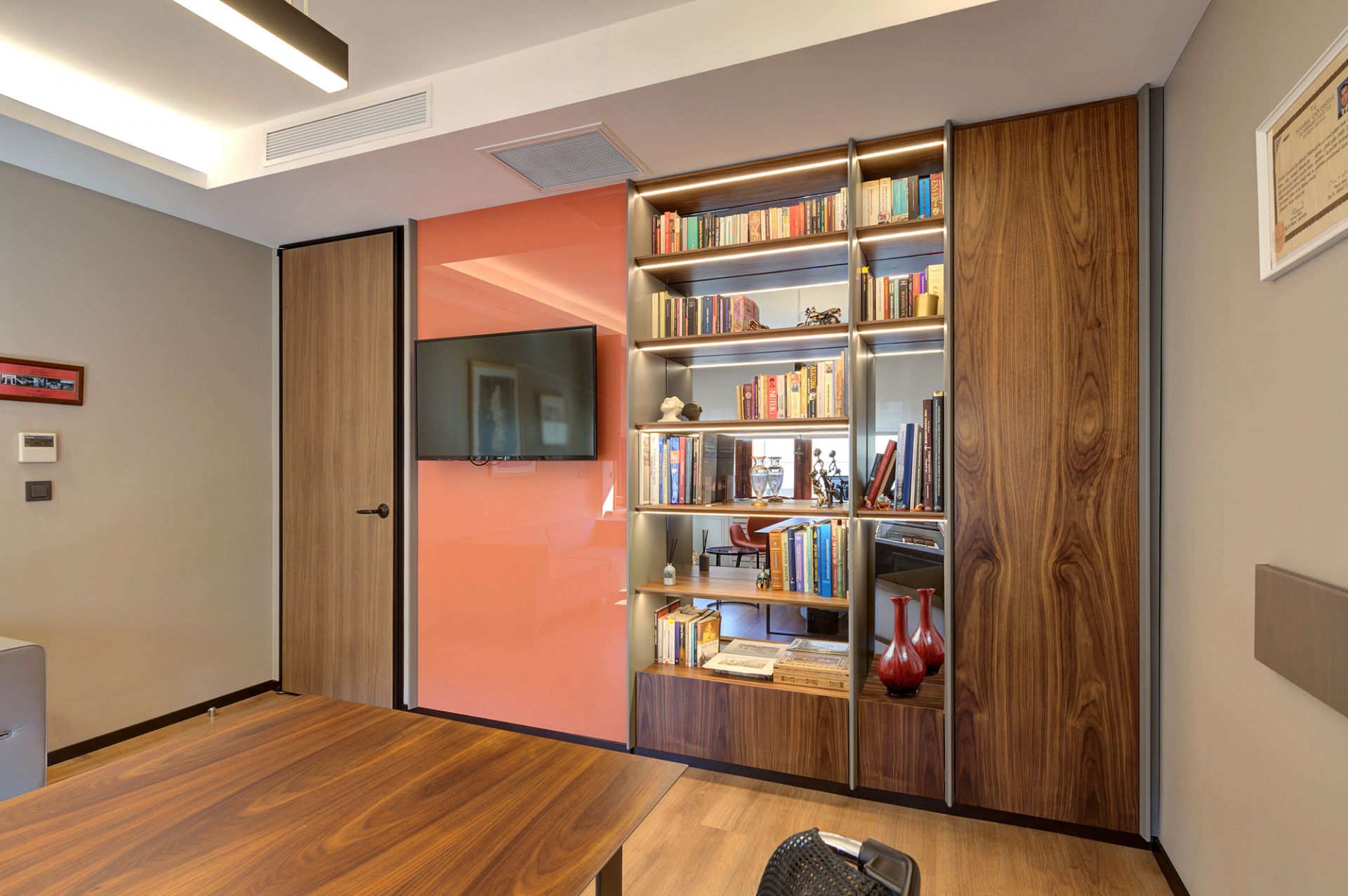 Melih Tarhan gallery image 17