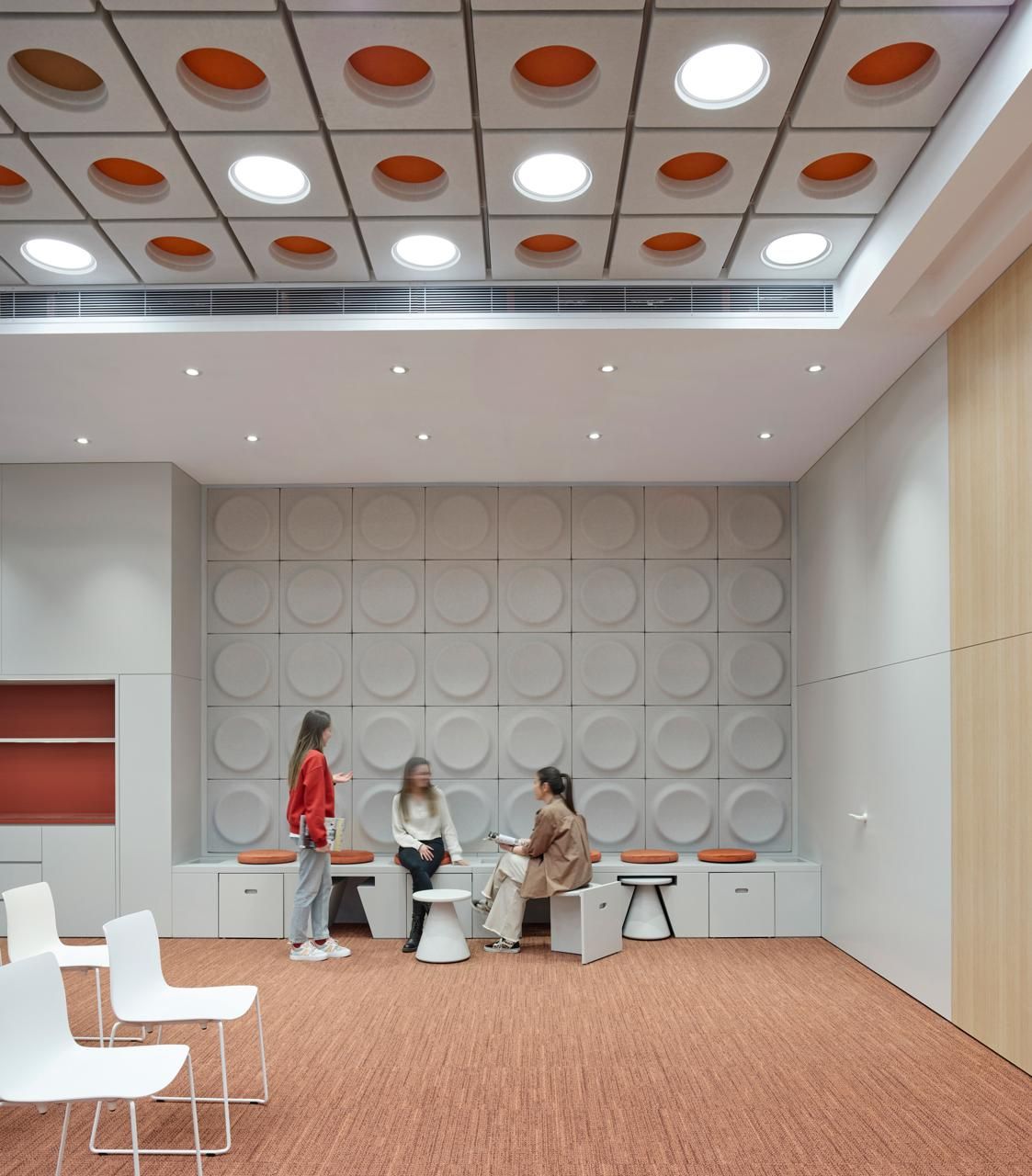 Amadeus gallery image 64