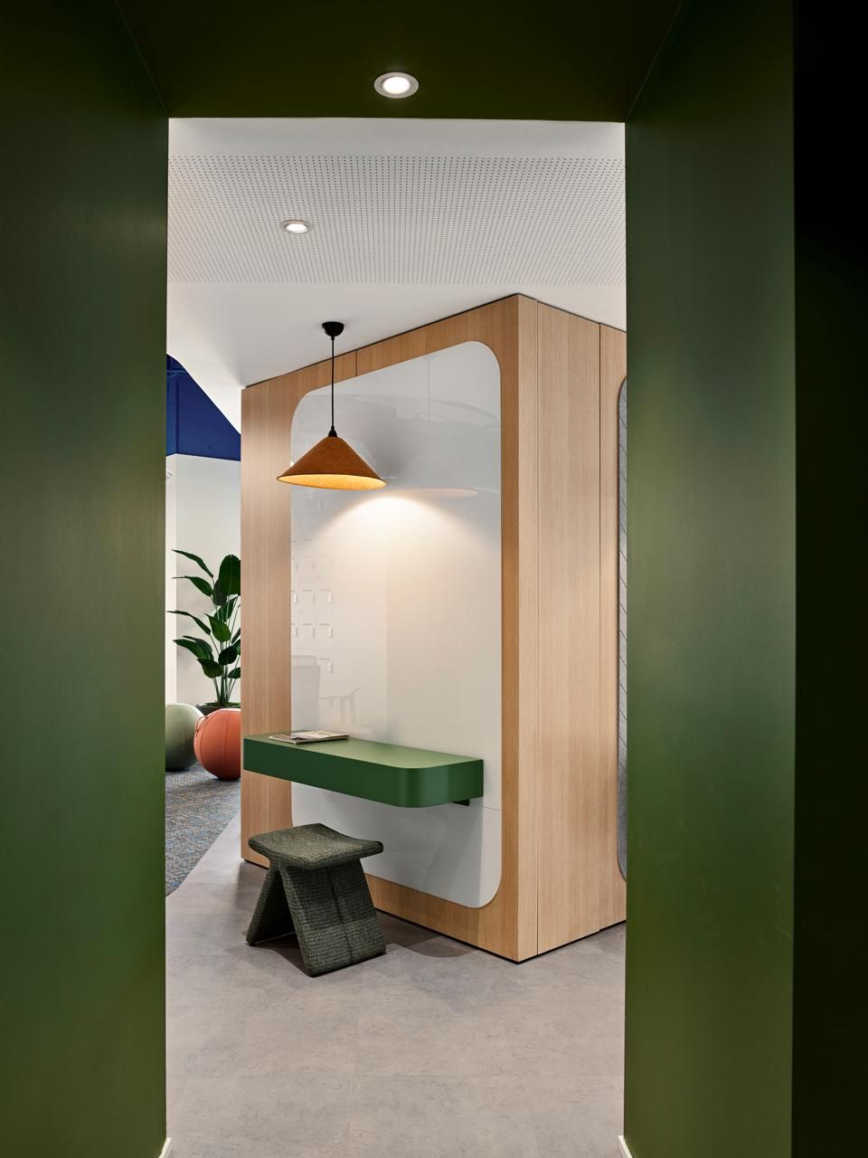 Amadeus gallery image 60